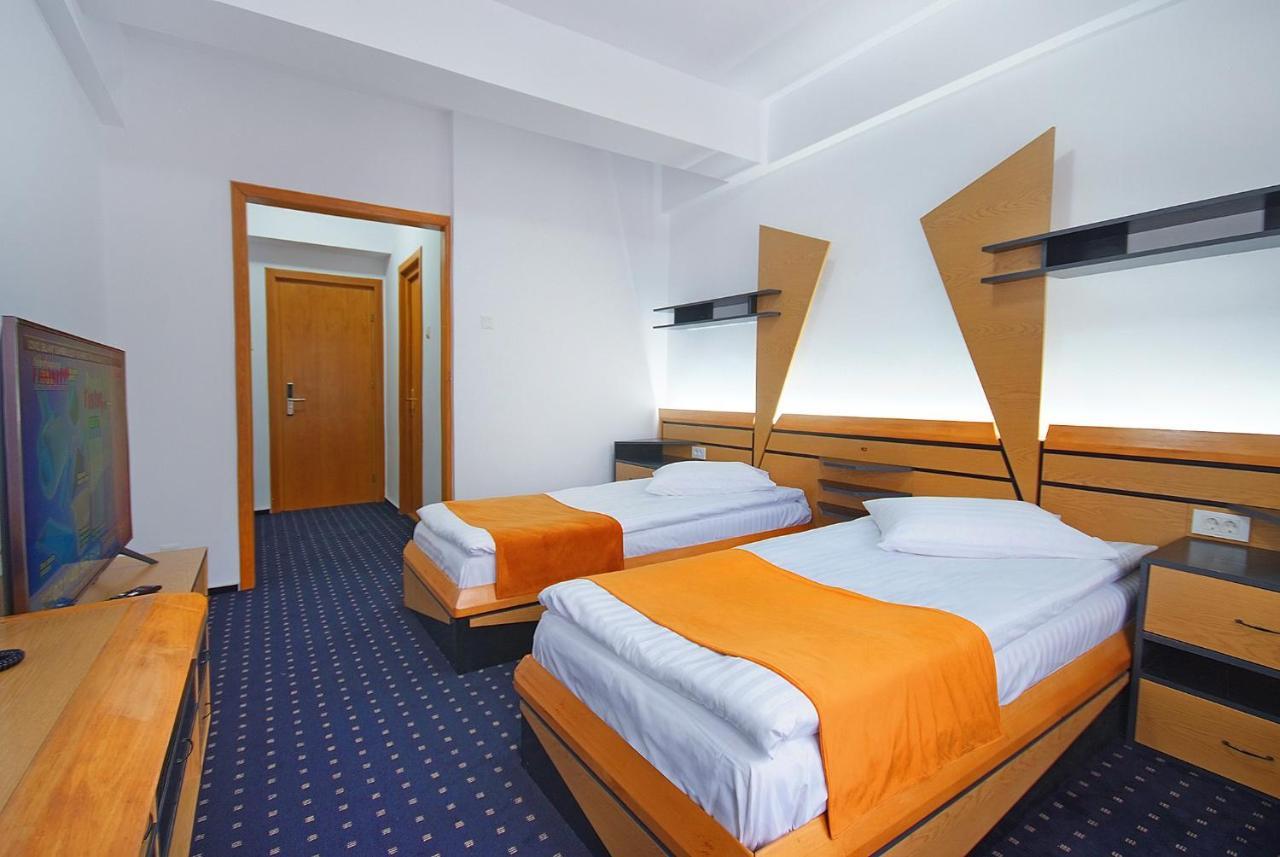 Complex Panoramic Hotel Slănic-Moldova Exterior foto