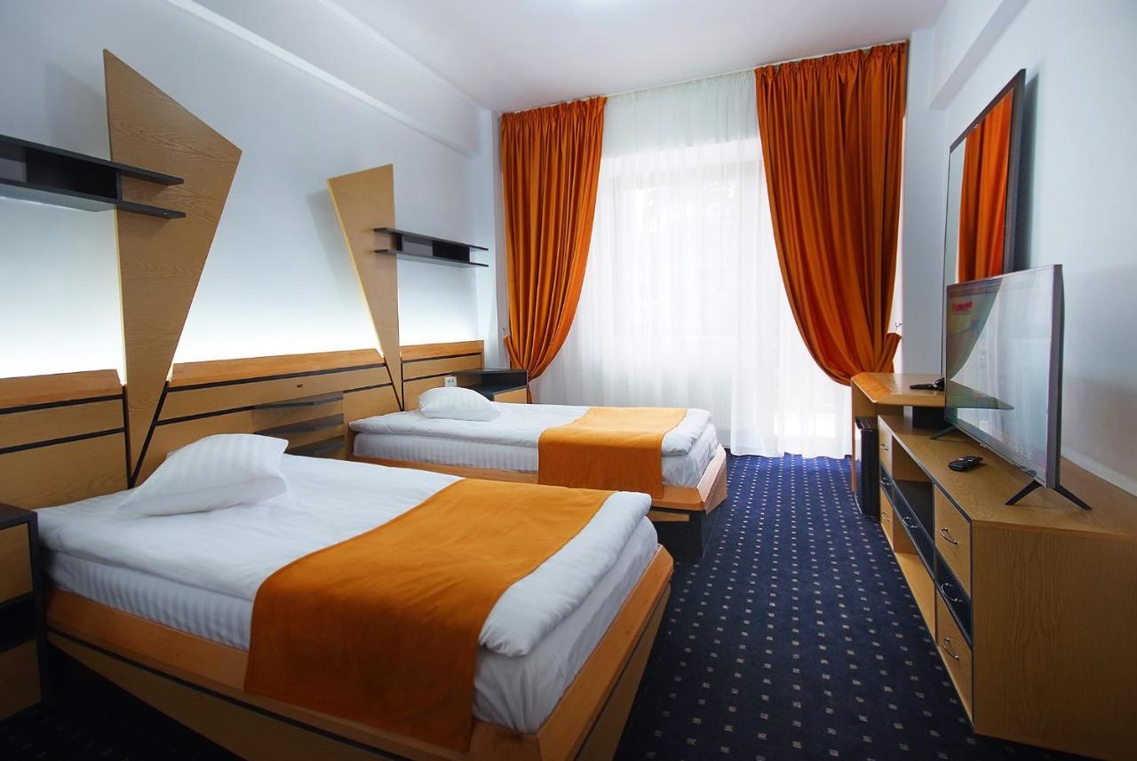 Complex Panoramic Hotel Slănic-Moldova Exterior foto